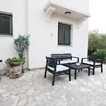 Rose Apartment